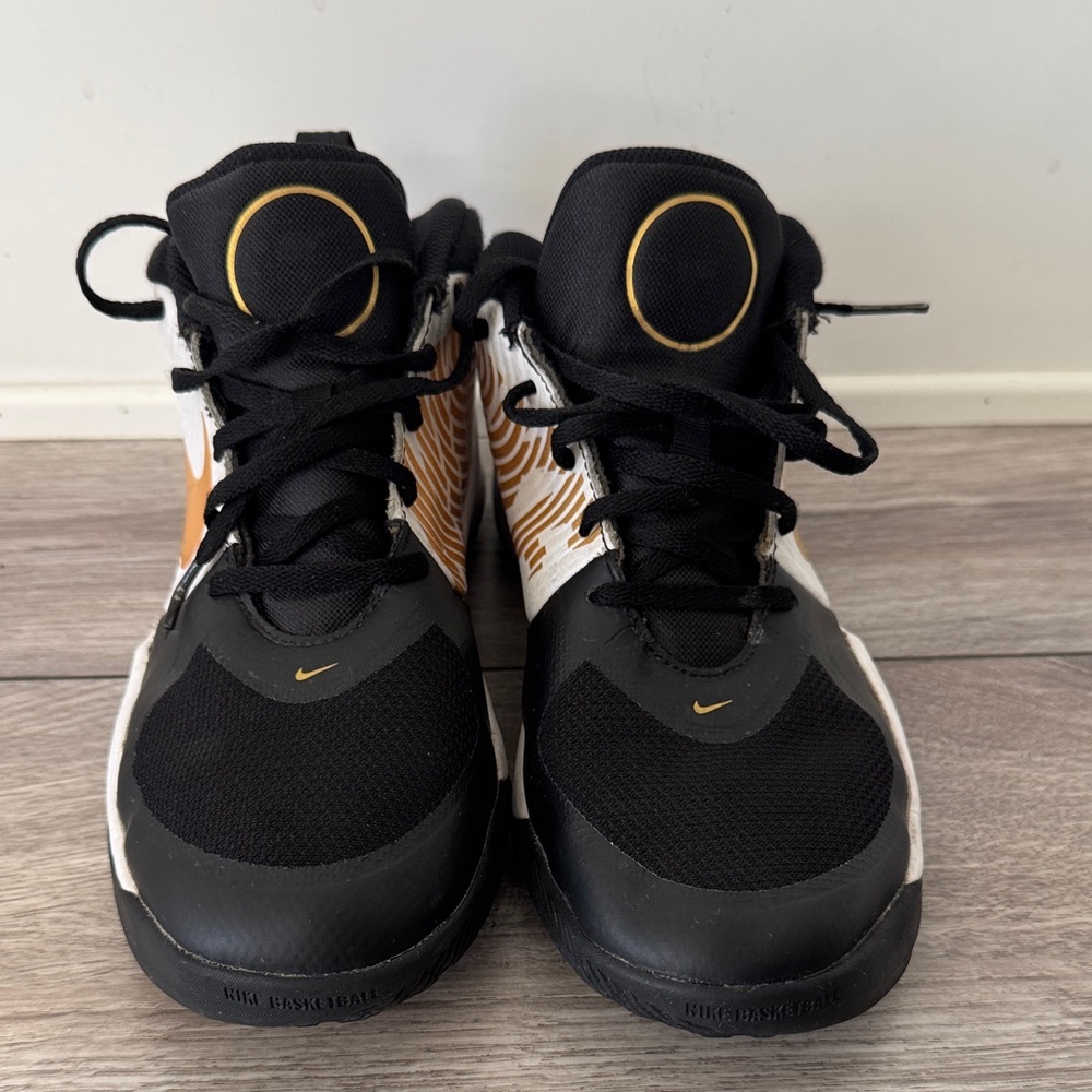 Nike Kids Black and Gold‎ Sneakers